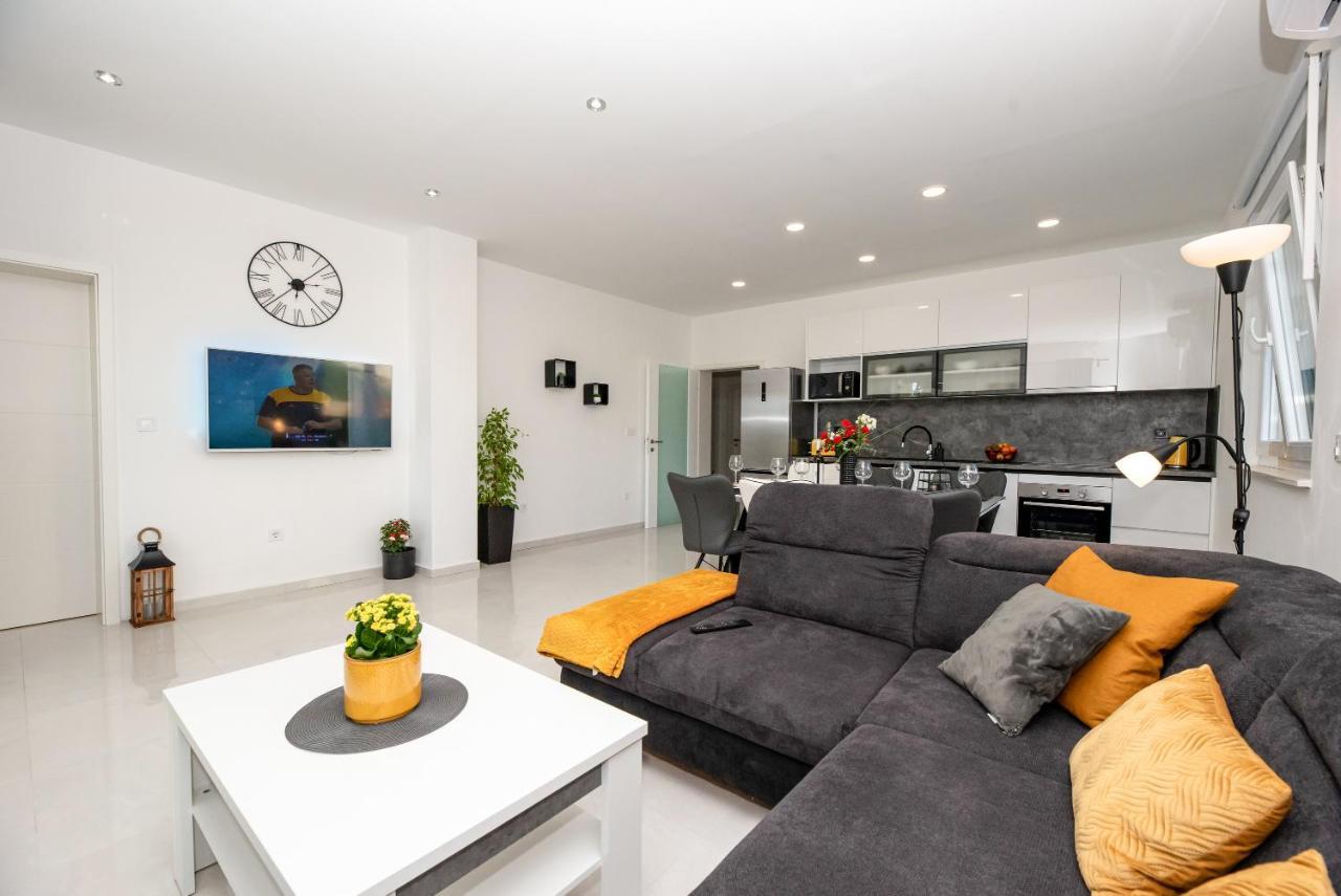 Villa Sportiva Zadar With Private Heated Pool Luaran gambar